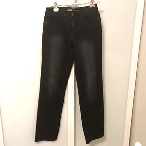 2016 by Parasuco Black Jeans